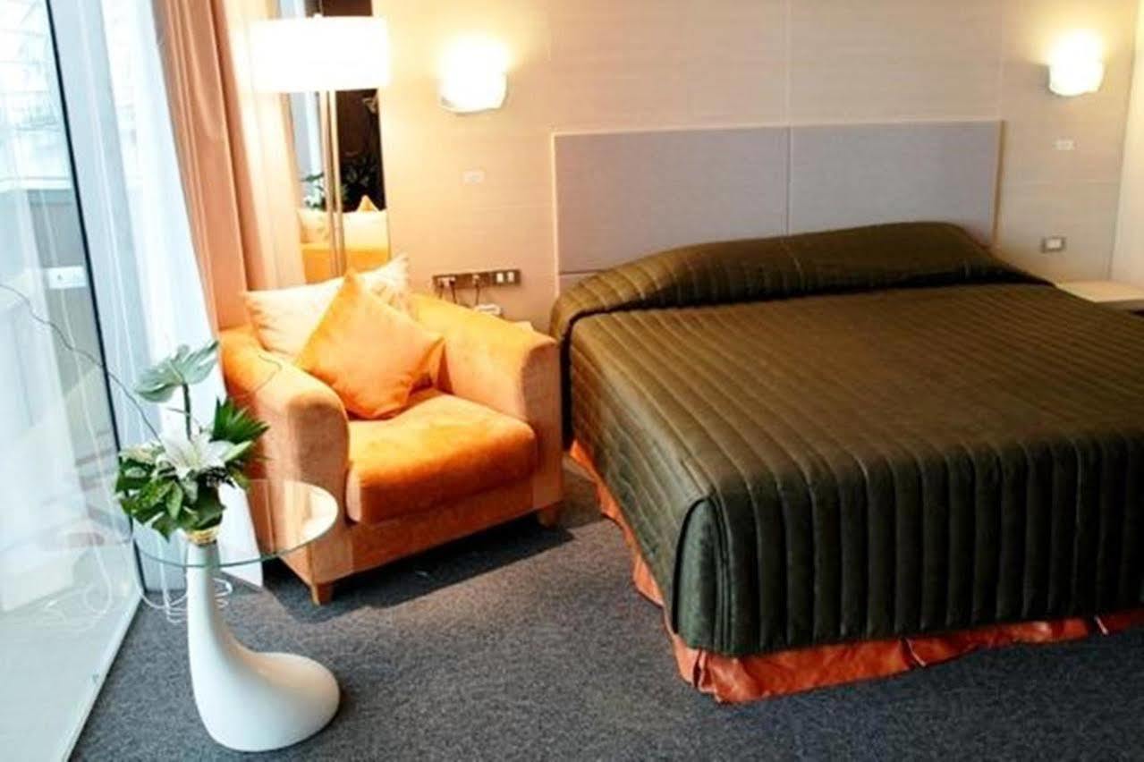 Miracle Transit Hotel Bang Phli Zewnętrze zdjęcie